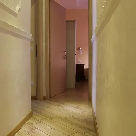 With Гостевой дом Рим